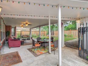 12427 Shadycrest Drive, Houston TX 77082