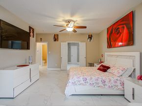 12427 Shadycrest Drive, Houston TX 77082