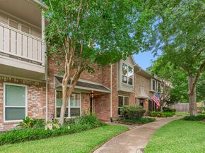 727 Bunker Hill Road 103, Houston TX 77024