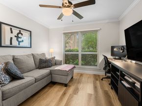 727 Bunker Hill Road 103, Houston TX 77024