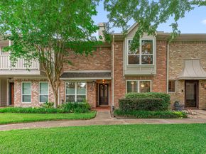 727 Bunker Hill Road 103, Houston TX 77024