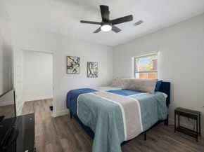 13 Queen Mary Court, Sugar Land TX 77479