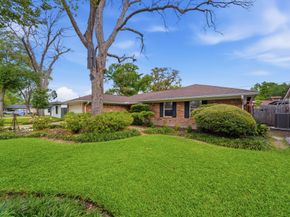 9910 Pine Lake Drive, Houston TX 77055