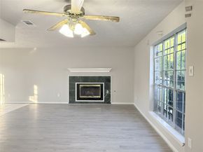12715 Middlesbrough Lane, Houston TX 77066