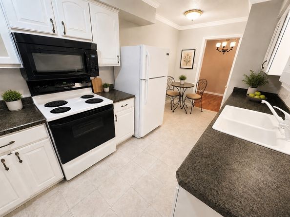 361 N Post Oak Lane 343, Houston TX 77024