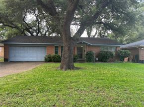 806 Mosher Lane, Houston TX 77088