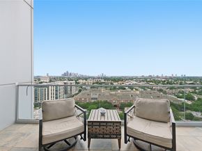 2727 Kirby Drive 16C, Houston TX 77098