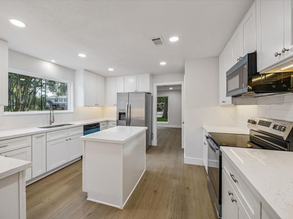 11947 Fawnview Drive, Houston TX 77070