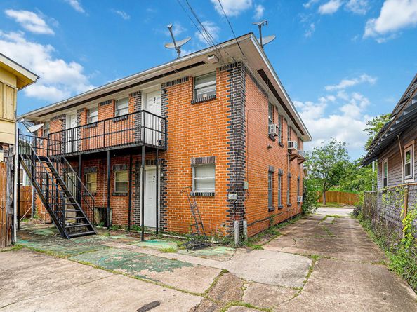 4720 Polk Street, Houston TX 77023