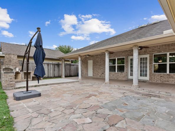 631 Apache Street, Houston TX 77022