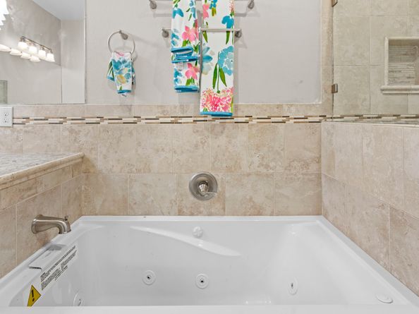 631 Apache Street, Houston TX 77022