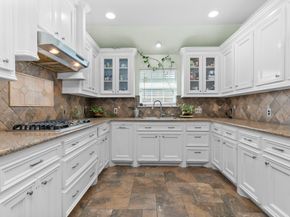 631 Apache Street, Houston TX 77022