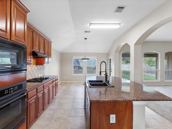 1129 Wigwam, Leander TX 78641
