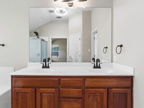 1129 Wigwam, Leander TX 78641