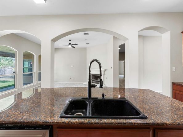 1129 Wigwam, Leander TX 78641