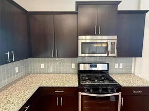 907 Sleepy Dell LN, Austin TX 78748