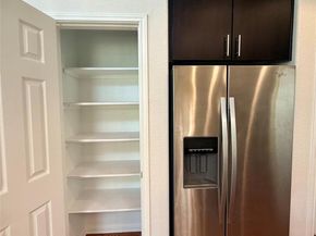 907 Sleepy Dell LN, Austin TX 78748