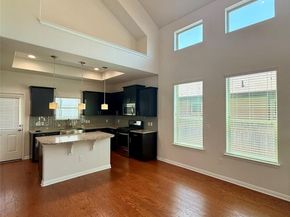 907 Sleepy Dell LN, Austin TX 78748