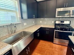 907 Sleepy Dell LN, Austin TX 78748