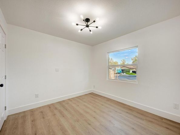 5106 Regency DR, Austin TX 78724