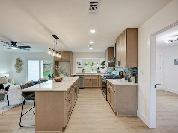 5106 Regency DR, Austin TX 78724