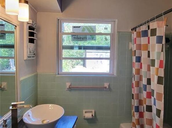 1524 Weyford DR, Austin TX 78757