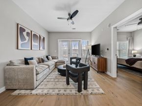 2505 Thornton RD 2211, Austin TX 78704