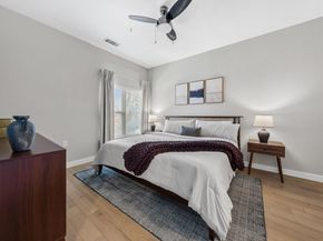 2505 Thornton RD 2211, Austin TX 78704