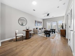 2505 Thornton RD 2211, Austin TX 78704