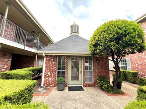 7920 Rockwood Ln 240, Austin TX 78757
