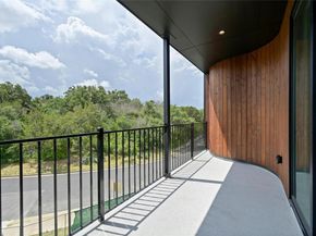 219 Lessin LN Unit 6, Austin TX 78704