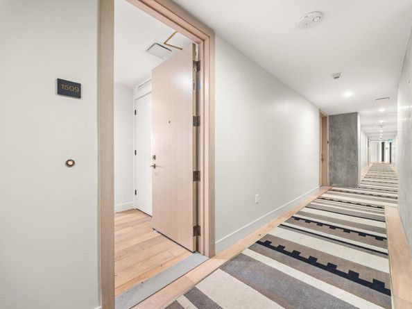 70 Rainey ST 1509, Austin TX 78701