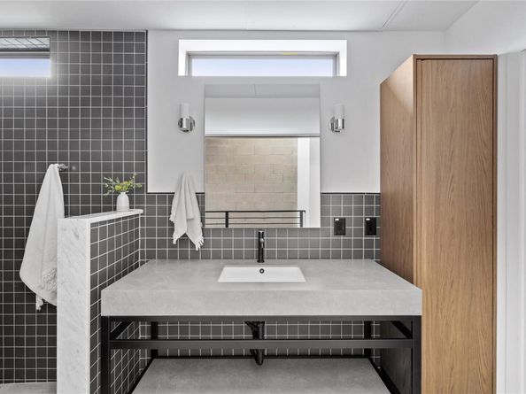 700 Denson DR 2101, Austin TX 78752