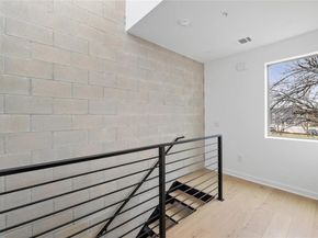 700 Denson DR 2101, Austin TX 78752