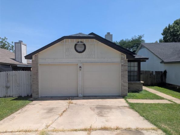 1204 Greenbriar LOOP, Round Rock TX 78664