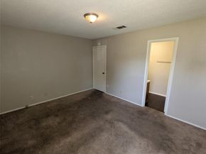 1204 Greenbriar LOOP, Round Rock TX 78664