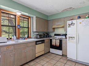 9005 Dorella LN, Austin TX 78736
