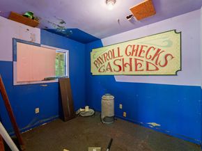 9005 Dorella LN, Austin TX 78736