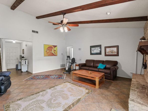 9005 Dorella LN, Austin TX 78736
