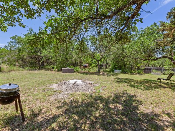 9005 Dorella LN, Austin TX 78736