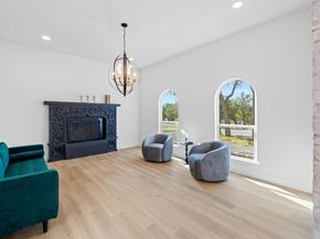 18702 Lakeland DR, Point Venture TX 78645
