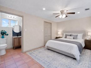 18702 Lakeland DR, Point Venture TX 78645