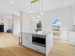18702 Lakeland DR, Point Venture TX 78645