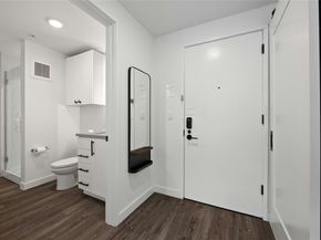 49 Navasota ST 216, Austin TX 78702