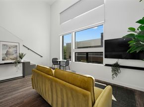 49 Navasota ST 216, Austin TX 78702