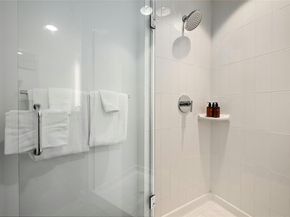 49 Navasota ST 216, Austin TX 78702