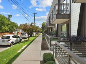49 Navasota ST 216, Austin TX 78702