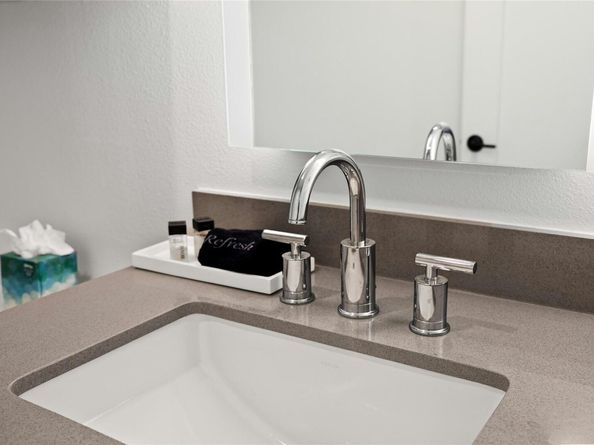 49 Navasota ST 216, Austin TX 78702
