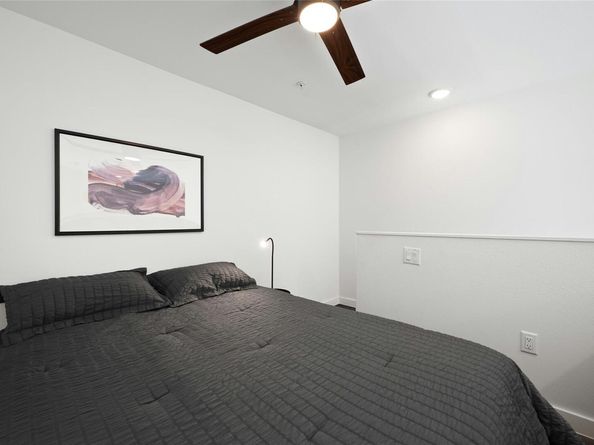 49 Navasota ST 216, Austin TX 78702