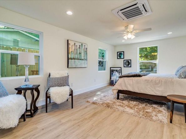1120 Spur ST, Austin TX 78721